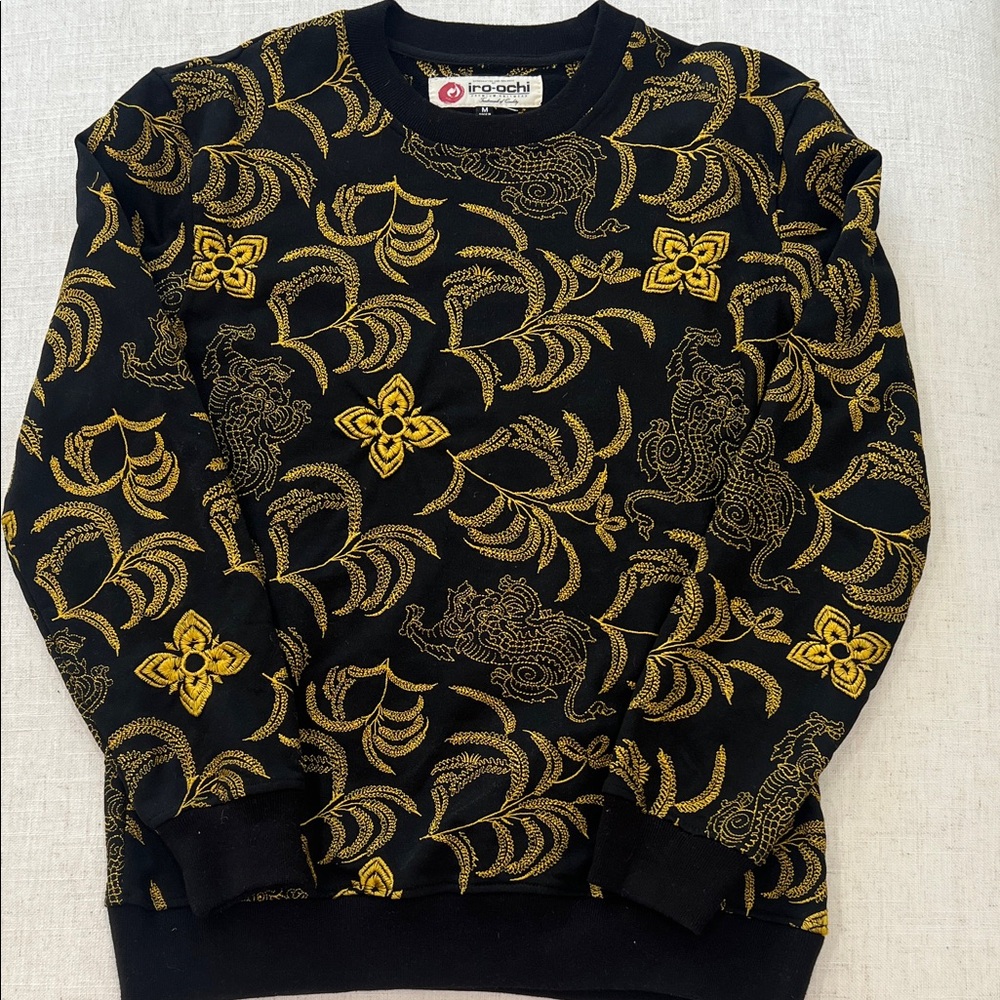 Black and Gold Patterned Women's Sweatshirt
